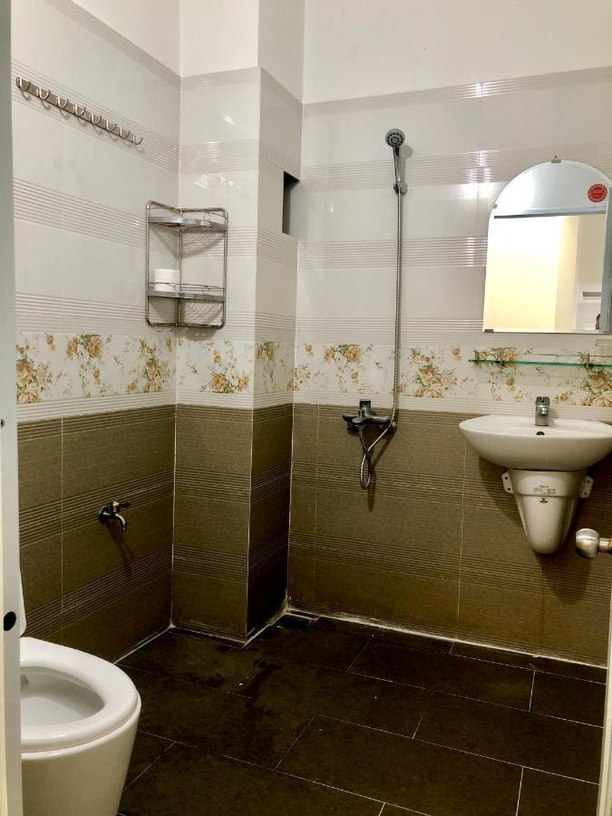Đòn Gánh Homestay Buôn Ma Thuột Esterno foto